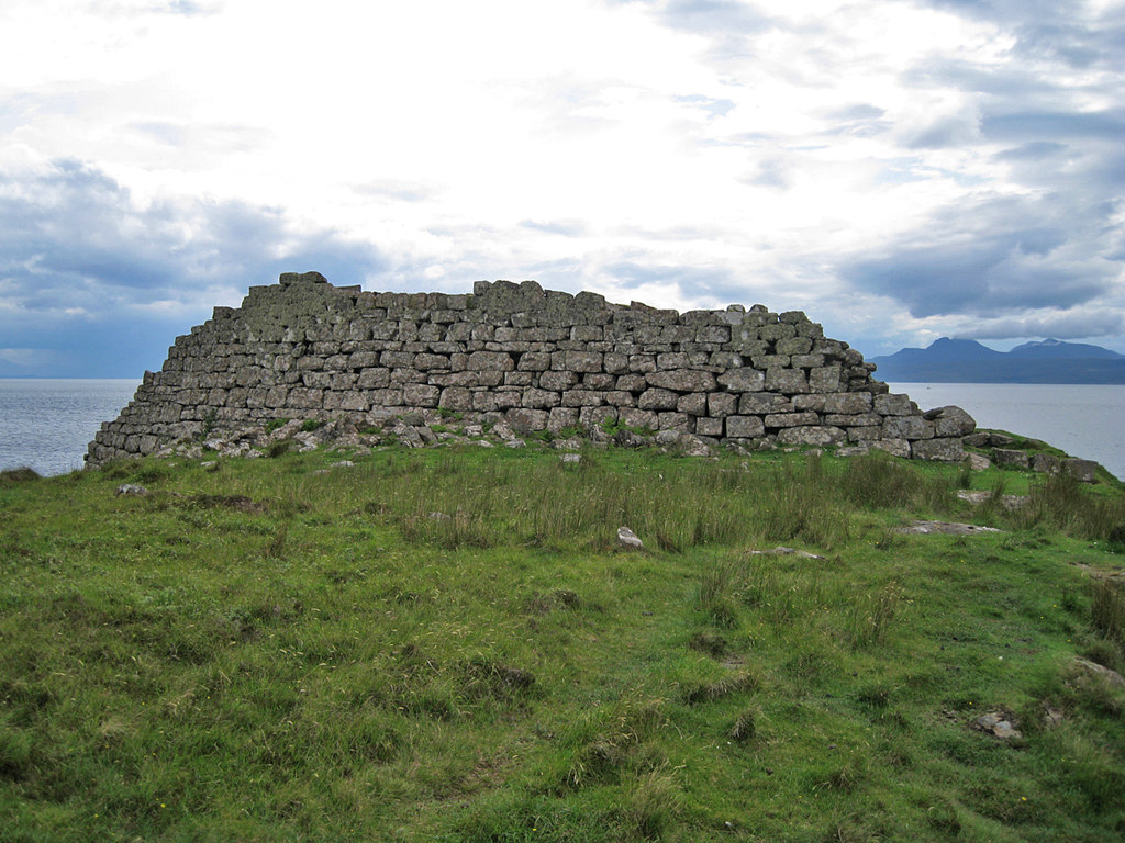 1. Rubh an Dunain Dun